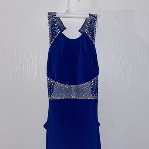 Royal blue floor length dress for prom, homecoming, or other occasions like that